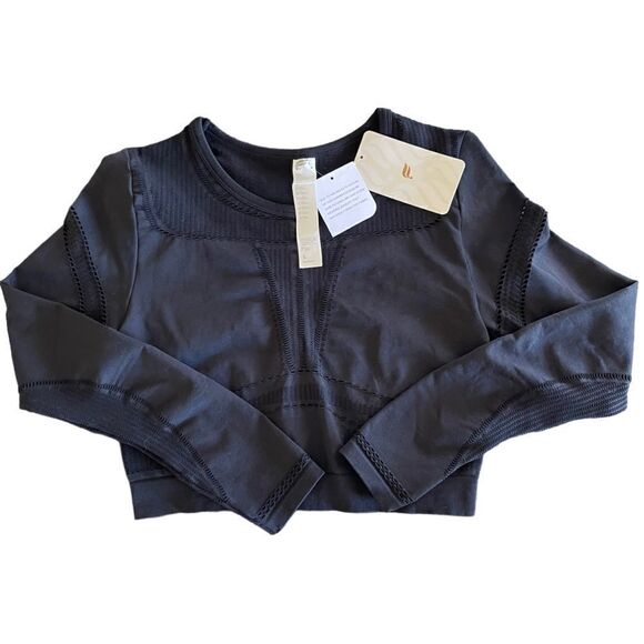 Fabletics Jaymee Cropped Mesh Cutout Long Sleeve Train Yoga Fitted Athletic Top - Picture 8 of 16